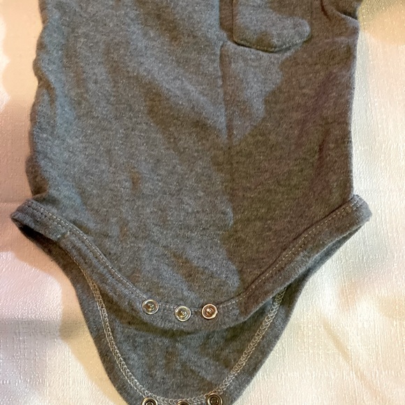 HB Gray Jumpsuit Baby Unisex One Piece Size 0-3mo - Picture 2 of 7